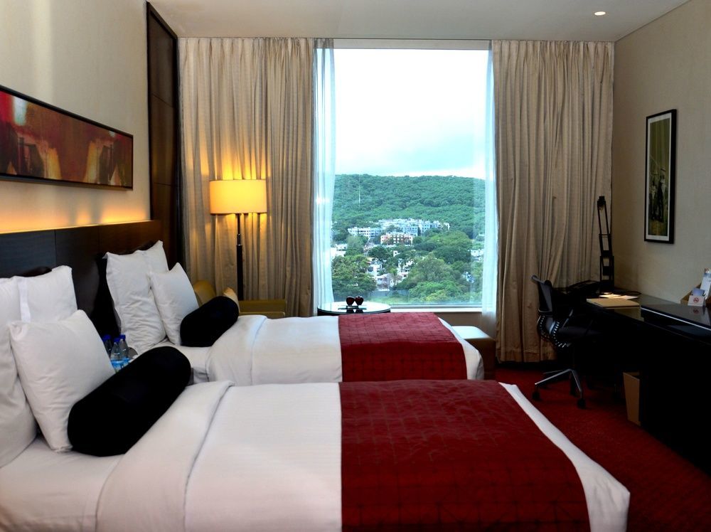 Jw Marriott Pune Bagian luar foto